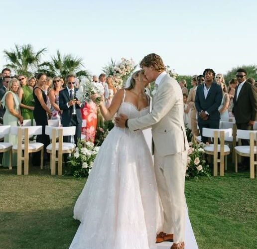 💍 Vikings QB McCarthy marries longtime girlfriend…
